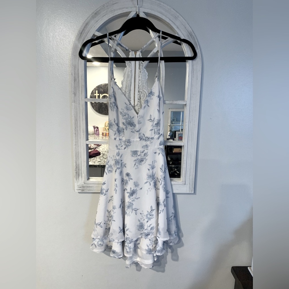 Windsor White and Blue Dress